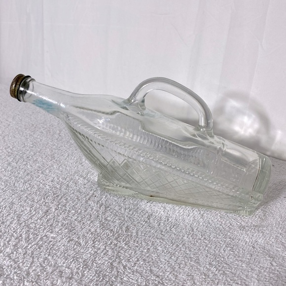 Vintage Unique Clear Glass Ship Decanter Bottle W Lid - Picture 16 of 16